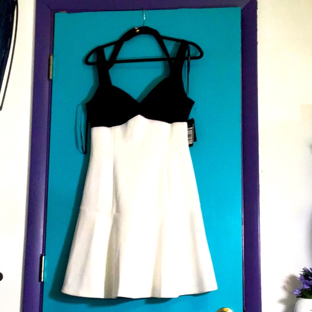 Beautiful Guess summer dress.